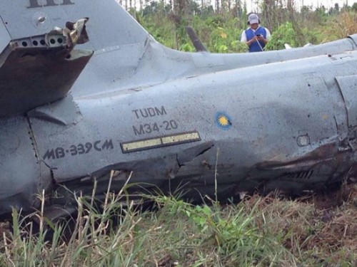 马来西亚军机坠毁 机组人员死里逃生但一人负伤|居外网