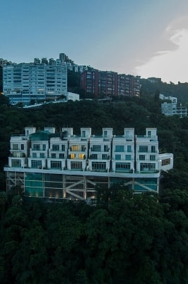 香港房地产市场震荡 高端豪宅重获关注